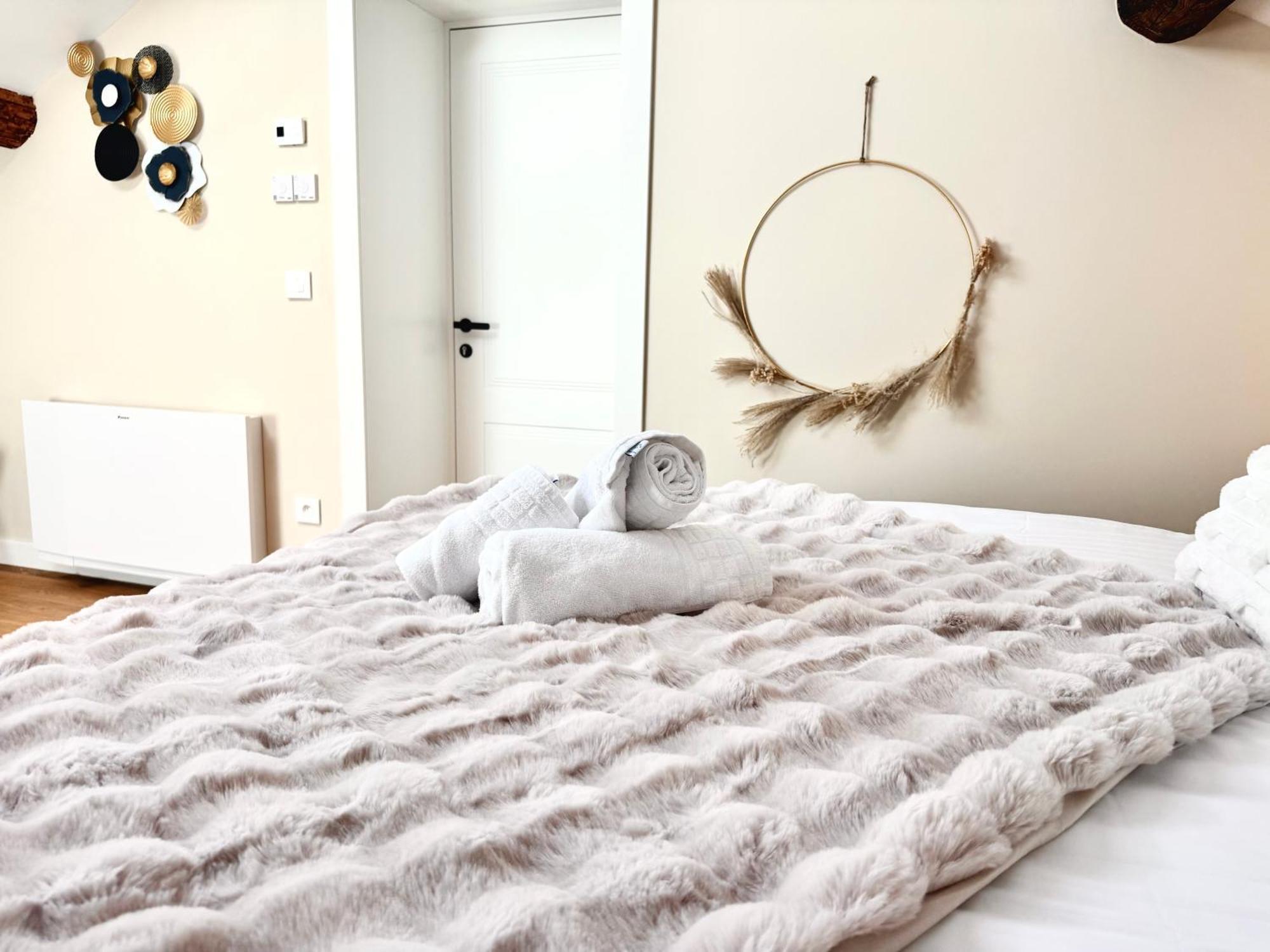 פומאר Hotel Particulier Adult Only Les Reveries Du Clos Spa Degustation Et Diner Sur Reservation מראה חיצוני תמונה