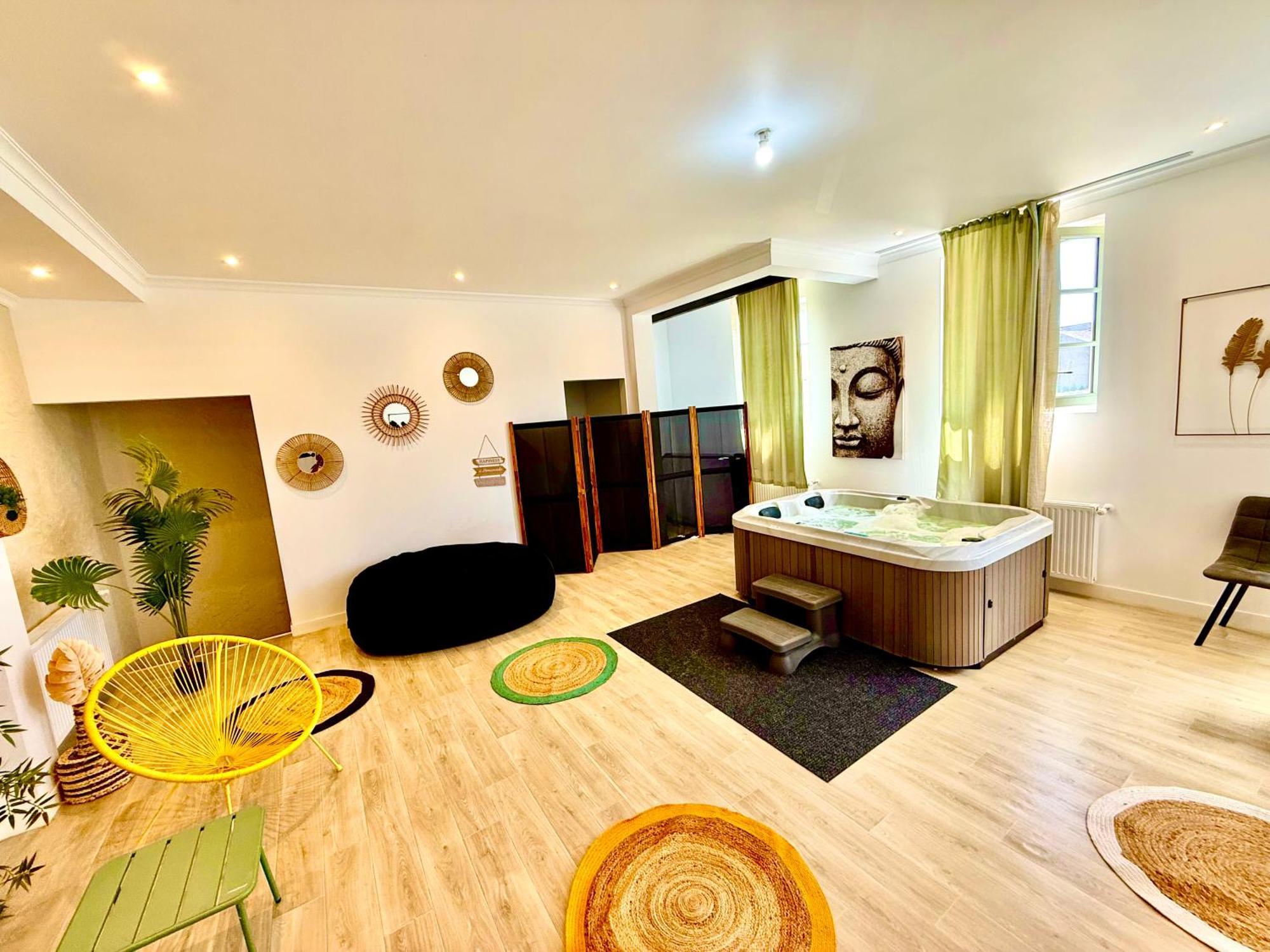 פומאר Hotel Particulier Adult Only Les Reveries Du Clos Spa Degustation Et Diner Sur Reservation מראה חיצוני תמונה